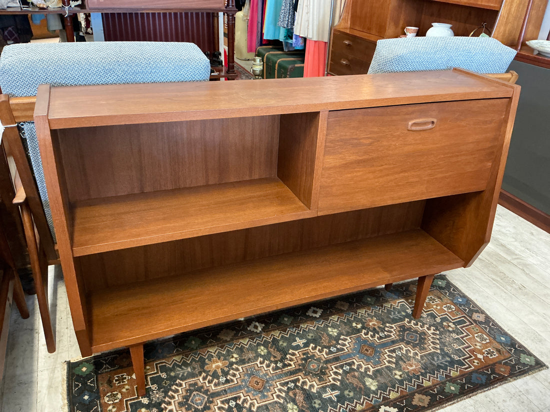 Mid-Century Modern Vintage Solid Teak Wooden Sideboard Industry Vintage