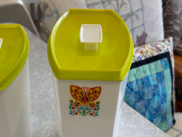 Retro British Plastic Butterly Storage Container Set Kitchenware 63990441