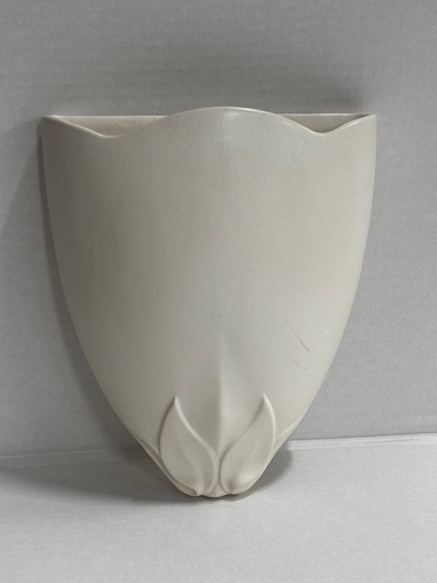 Vintage Crown Lynn Wall Vase 109 - Industry Vintage