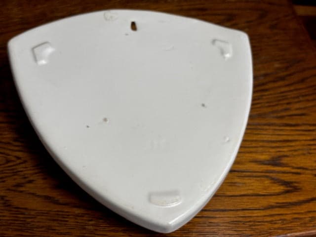 Crown Lynn Wall Vase 110 - Industry Vintage