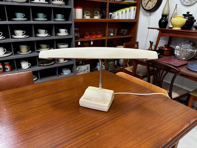 Hanimex Vintage Snake Neck Fluorescent Desk Lamp - Industry Vintage