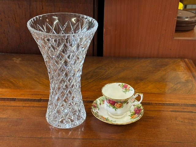 Large Vintage Diamond Point Crystal Vase - Industry Vintage