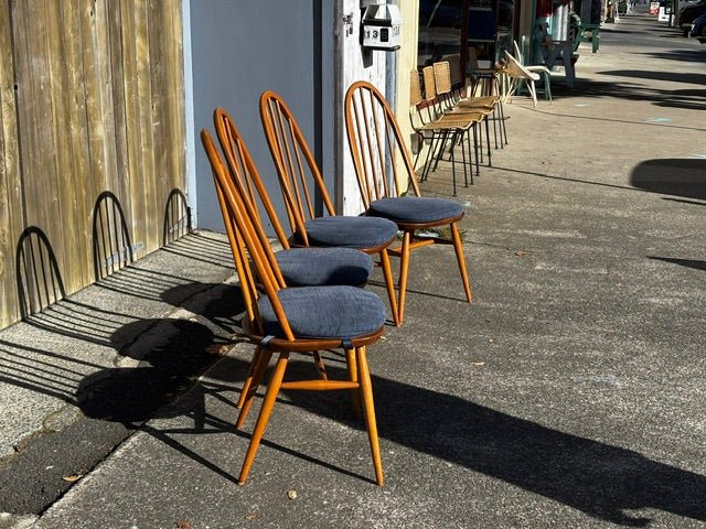 Vintage Ercol Light Elm Oval Drop Leaf Dining Table and 4 Quaker Chairs - Industry Vintage